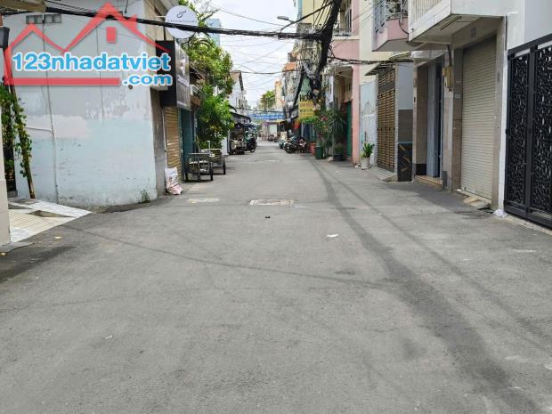 QUẬN 1 PHƯỜNG TÂN ĐỊNH - BÁN NHÀ XINH 5 TẦNG, HẺM Ô TÔ 4M THÔNG, NGAY KHU BÀN CỜ TRẦN KHẮC - 4