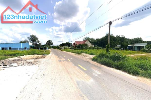 BÁN 2 SỔ 2.500M2 SẴN 200 THỔ CƯ THÔNG THẲNG CỔNG KHU CÔNG NGHIỆP 460TR - 2