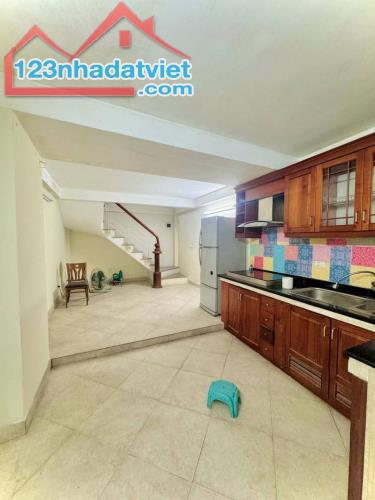 🌷🌷🌷PHỐ VÍP BA ĐÌNH ,NHÀ DÂN XÂY CHẮC CHẮN - OTO 5 TẠ VÀO TẬN CỬA - CÁCH PHỐ 15M - - 1