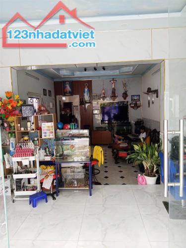 CẦN BÁN NHANH CĂN NHÀ MẶT TIỀN  TẠI Nguyễn Thị Thảnh,  Thới Tam Thôn, Hóc Môn,HCM - 2