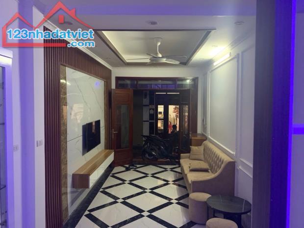 CẦU  NOI CỔ NHUẾ  34m2 x 6T , NHÀ MỚI Ở NGAY,OTO,CHỢ GIÁ 5.85  TỶ CTL