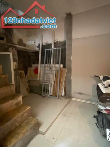 Cho thuê nhà ngõ phố Lê Đại Hành Hai Bà Trưng 40m x 3 tầng, giá 7.3tr/tháng - 1