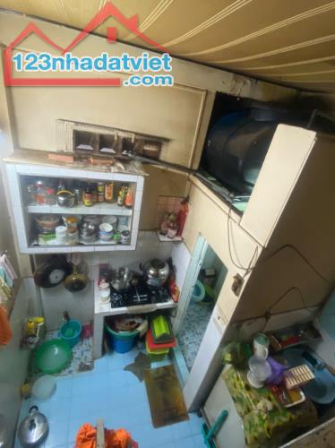 BÁN NHÀ HẺM 6M THÔNG HÀ TÔN QUYỀN P15  Q5 2 TẦNG CHỈ 5.3 TỶ - 4