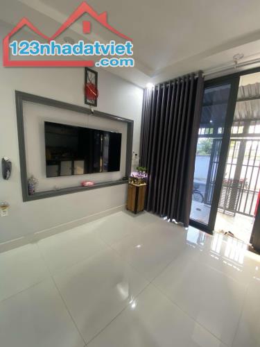 Bán Nhà Gần Mặt Tiền Đường Nguyễn Văn Tăng, 86m2, 2 Tầng mới, Long Thạnh Mỹ Tp.Thủ Đức - 1