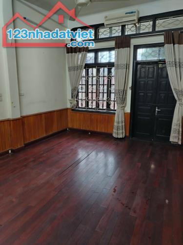 Cho thuê nhà liền kề 93 Hoàng Văn Thái làm VP, Trung tâm, KD online 4 tầng x 50m2, 4PN, - 2