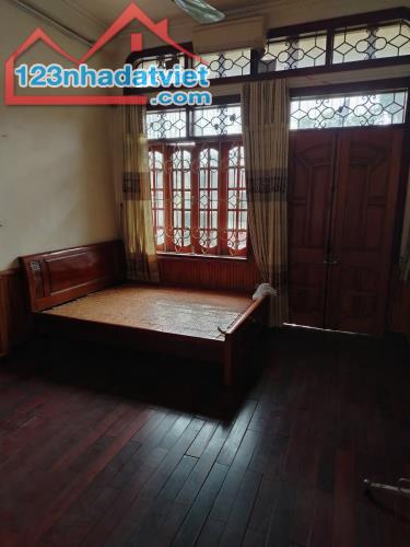 Cho thuê nhà liền kề 93 Hoàng Văn Thái làm VP, Trung tâm, KD online 4 tầng x 50m2, 4PN, - 3