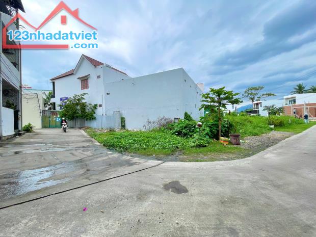 Bán đất 78m2 lô góc sau quán Chín Thuần, Cầu Dứa