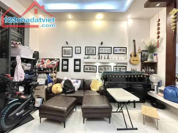 Nhà Đẹp Dọn Vào Ở Ngay – Hẻm Ô Tô, Khu Dân Trí Cao, Trung Tâm Bình Thạnh - 1