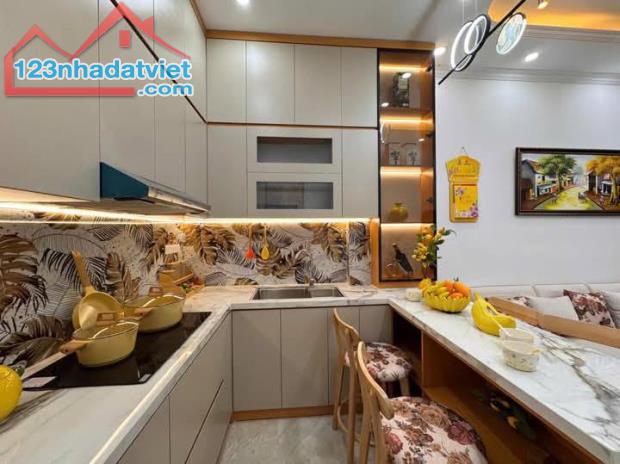 Nhà Đẹp Gần Đường Ô TÔ Hoàng Mai 25m, 5 tầng, mt 3m, giá 5.8 tỷ. - 4