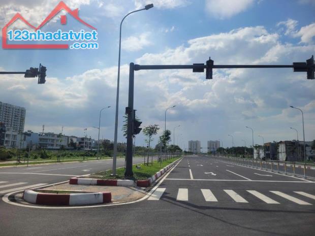 BÁN ĐẤT KHU DÂN CƯ 38HA MẶT TIỀN ĐƯỜNG DƯƠNG THỊ GIANG QUẬN 12- 100M2 - 2