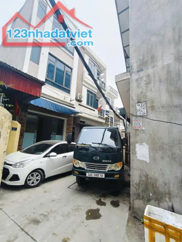 Bán nhà 3 tầng kinh doanh nhỏ lẻ được ngõ phố Nguyễn Thị Duệ, tp hải dương - 1