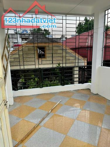 Nhà phố Hoàng Hoa Thám Thụy Khuê giáp danh 3 quận - 2