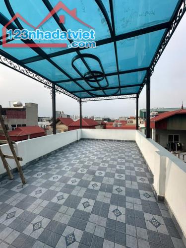HIẾM, Mặt Ngõ ô tô tránh, vào nhà - lô góc, 65m x 5 tầng, thang máy – Phúc Đồng, Long Biên - 5