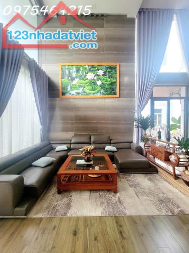 Biệt thự biệt lập Villa Park Quận 9 – Siêu phẩm giảm giá sốc 4 tỷ, chỉ còn 54 tỷ - 1
