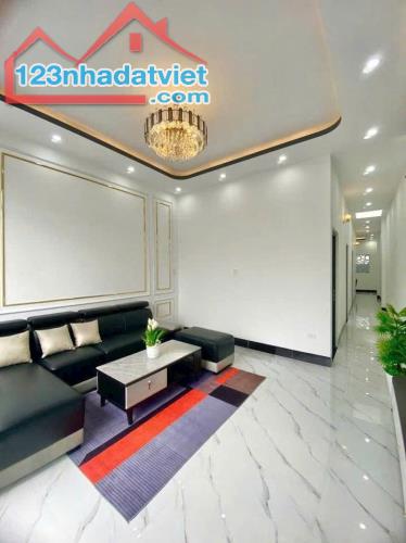 NHÀ CẤP 4 XÂY MỚI 2PN, DT 100M2, SÂN Ô TÔ GIÁ RẺ NHƯ CHO - 1