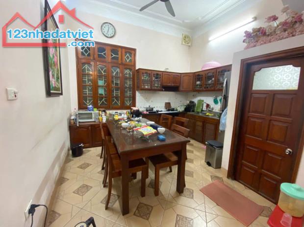Cần bán nhà ngõ 165 Chợ Khâm Thiên, Đống Đa, 55m2, nhà dân xây, 9.8 tỷ - 1
