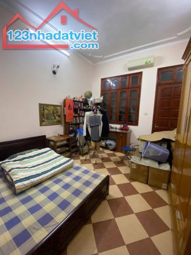 Cần bán nhà ngõ 165 Chợ Khâm Thiên, Đống Đa, 55m2, nhà dân xây, 9.8 tỷ - 2