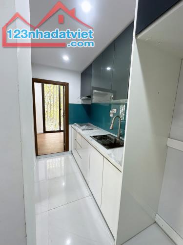 Nhà Đẹp - Ở Ngay- Lô Góc - Tập Thể Thành Công - Ba Đình - Dt:55m2/PK/2PN/Bếp*nhỉnh 3 tỷ - 2