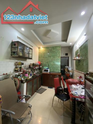 MẶT TIỀN ĐƯỜNG P4 QUẬN 8 - GẦN CHỢ PHẠM THẾ HIỂN - KẾ BÊN PARC MALL - 65M2 - 9.1 TỶ - 1