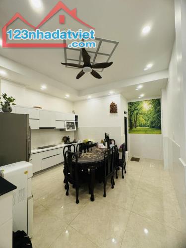 BÁN NHÀ 4 TẦNG  MẶT TIỀN KINH DOANH ĐS KHU TÊN LỬA – NGAY CHỢ DA SÀ – GIÁP Q6 - 1