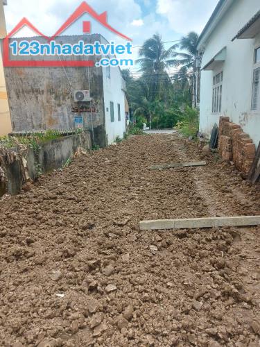 Chính chủ cần bán đất đường huyện 12b- Thị Trấn Vĩnh Bình- Huyện Gò Công Tây- Tiền Giang - 1