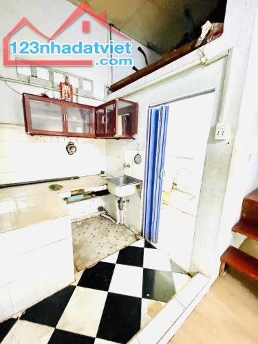 Bán nhà Lý Thái Tổ, 3.5Mx9M, Phường 1, Quận 3 chỉ 3.25 tỷ - 3