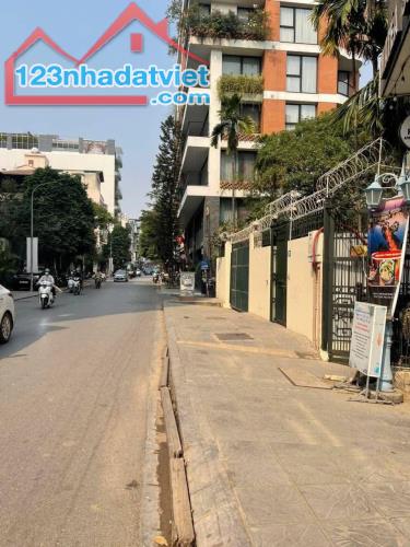 BÁN GẤP NHÀ PHỐ TÔ NGỌC VÂN QUẢNG AN TÂY HỒ 50M MT 5M OTO NHỈNH 12 TỶ TL MẠNH