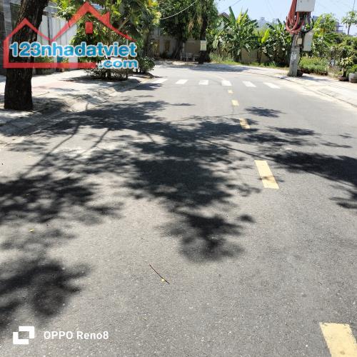 Bán nhà phố biển Mỹ Khê cạnh phố tây An Thượng, khu kinh doanh sầm uất