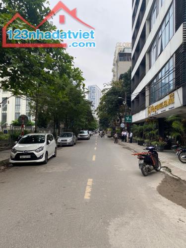 🏡  HÀNG XÓM KEANGNAM - MỄ TRÌ- 30M RA ÔTÔ  – GIÁ CHỈ 7.95 TỶ – NHÀ ĐẸP, VỊ TRÍ ĐẮC ĐỊA!