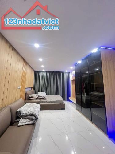 🏡  HÀNG XÓM KEANGNAM - MỄ TRÌ- 30M RA ÔTÔ  – GIÁ CHỈ 7.95 TỶ – NHÀ ĐẸP, VỊ TRÍ ĐẮC ĐỊA! - 2