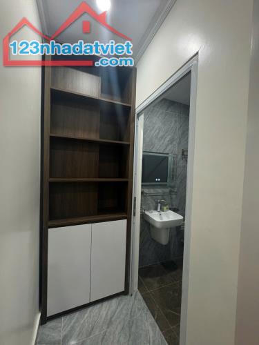 Cho thuê căn hộ 1 ngủ giá 6tr tại KĐT Waterfront - 2