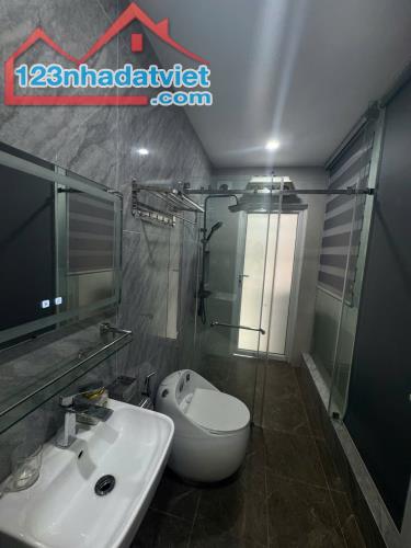 Cho thuê căn hộ 1 ngủ giá 6tr tại KĐT Waterfront - 3