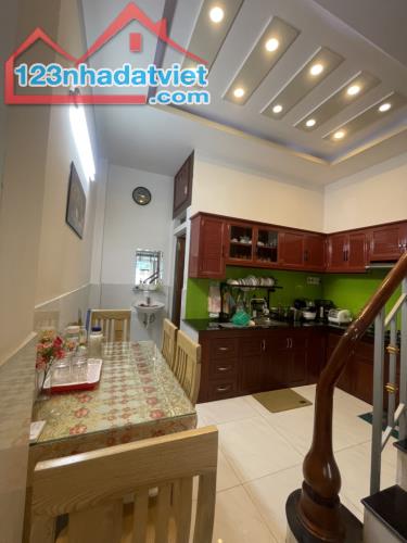 Bình Tân, nhà 4 tầng, 4 x 12, nhỉnh 5 tỏi, hẻm ô tô thông tứ tung - 1