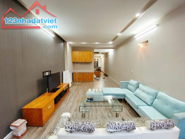 Cho thuê nhà phố Văn Cao, DT: 90m2, 4 ngủ khép kín. - 1