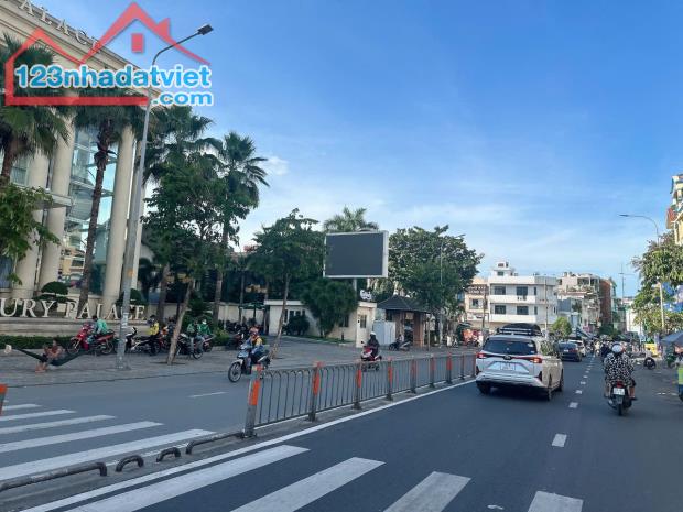Bán BIỆT THỰ mặt tiền Vườn Lài Q12 ngang 13m 4 lầu có hầm 778m2 sát Gò Vấp chỉ 49 tỷ. - 1