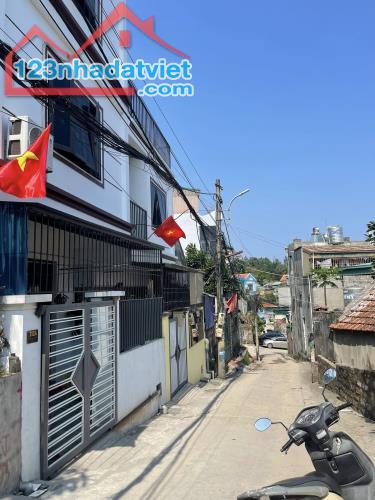Bán 2 Ô Đất Ngõ 28 Cao Xanh,P.Cao Xanh. DT:50-55m2 Oto Đỗ Cửa !!! - 2