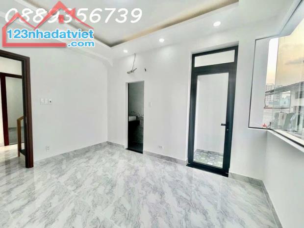 BÁN GẤP NHÀ CĂN GỐC MỚI XÂY 3 TẦNG + SÂN THƯỢNG ĐÚC BTCT – GẦN CHỢ SÁNG BÙI MINH TRỰC - 1