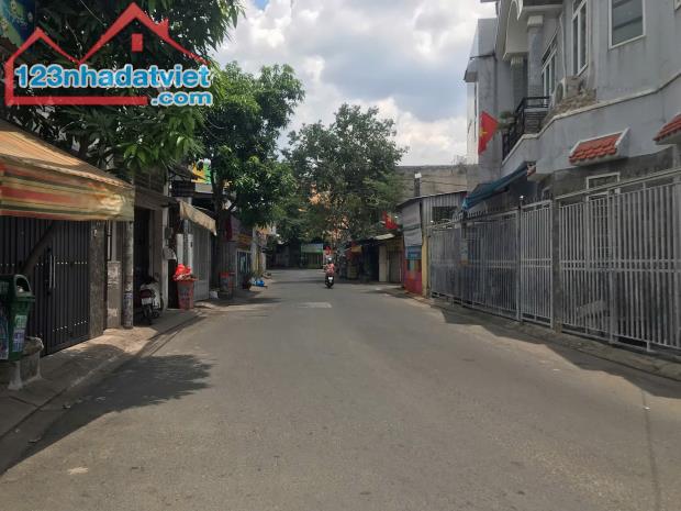 4412 – Bán nhà Mặt tiền kinh doanh đường TCH26, DT 70m2, sổ riêng A4, chỉ 4.3 tỷ TL - 3