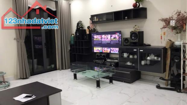 BÁN LIỀN KỀ VILACERA XUÂN PHƯƠNG,PHÂN LÔ,Ô TÔ TRÁNH,VỈA HÈ,GIÁ 15.9 TỶ - 2