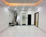 Nhà Đẹp, Mới, Lô góc,Thang Máy nhập, ô tô vào nhà Giáp Bát, Hoàng Mai 52m2 ,6 tầng,12,5 tỷ