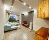 Cho thuê nhà phố Văn Cao, DT: 90m2, 4 ngủ khép kín.