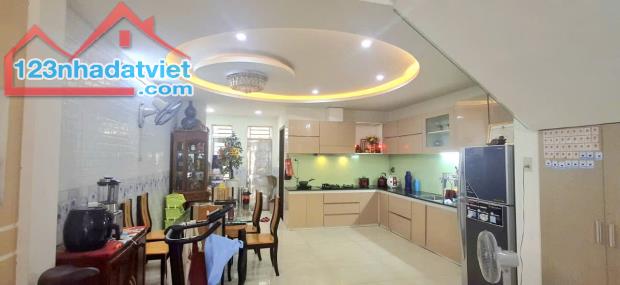 🏡🏡🏡 ♦️NHÀ MỚI KENG 3 TẦNG 3 MÊ LỆCH, KIÊN CỐ, CHỈ 6 TỶ HƠN. 🚗 Ô TÔ 7 VÔ NHÀ.