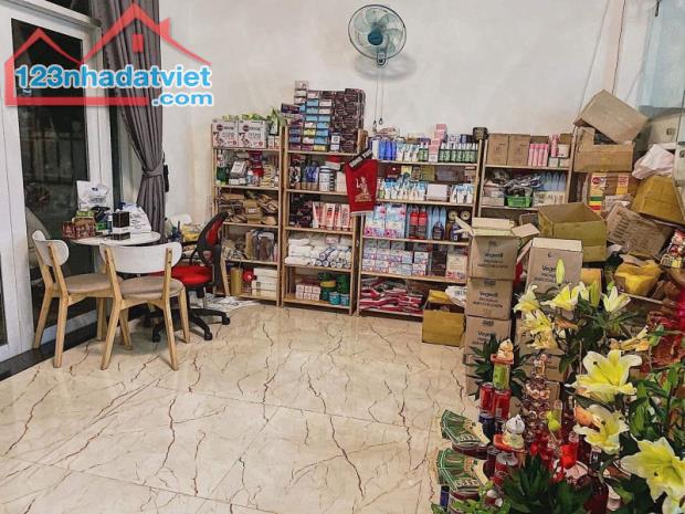 # Nhà Kiệt 3m Hoàng Diệu, 66m2, ngang 5.4m, 3 tầng kinh doanh, 4.2 tỷ - 4