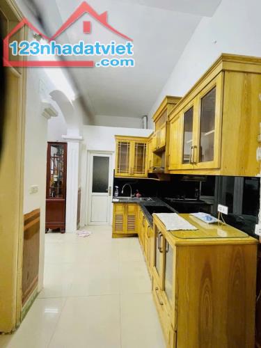 Bán nhà 55m2, 7,7 tỷ, Trương Định, Giáp Bát, Hoàng Mai, đủ nội thất, ngõ thông ô tô, gitốt - 4