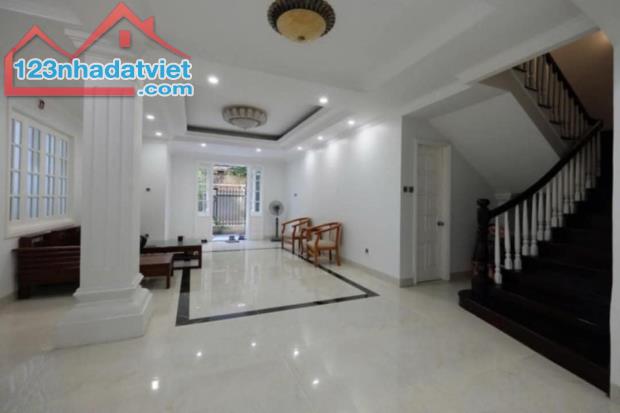 BIỆT THỰ QUẢNG AN TÂY HỒ - KHU VỰC  NGƯỜI NƯỚC NGOÀI SINH SỐNG - DÂN TRÍ CAO - 1