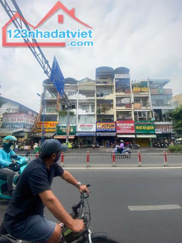 Bán nhà 4 tầng mặt tiền Trần Quốc Thảo, p9, Q3 kinh doanh đỉnh chỉ 18 tỷ - 1