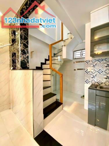 Bán nhà 4 tầng mặt tiền Trần Quốc Thảo, p9, Q3 kinh doanh đỉnh chỉ 18 tỷ - 5