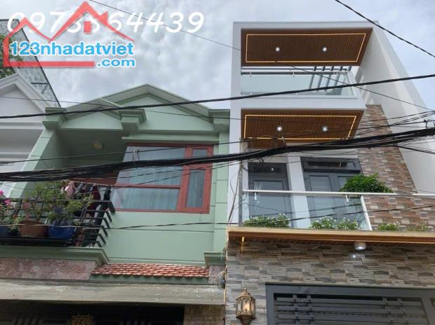 🏡 BÁN NHÀ HẺM Ô TÔ - FULL NỘI THẤT - NỞ HẬU TÀI LỘC - 3 TẦNG - 54M² - P.TCH, Q12 - GIÁ - 1