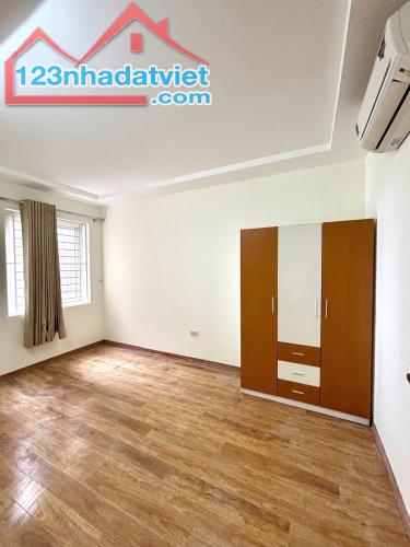 Cần Tiền Gấp Bán Căn Chung Cư Ruby Phúc Lợi, Long Biên  52m2, giá 2,85 tỷ - 2