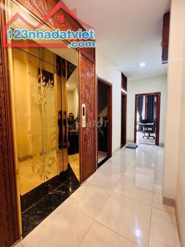 Bán Nhà 2 Mặt Tiền 5 Tầng Thang Máy, 100m2 A4, Linh Đông - Tp Thủ Đức. Chỉ 12 Tỷ TL